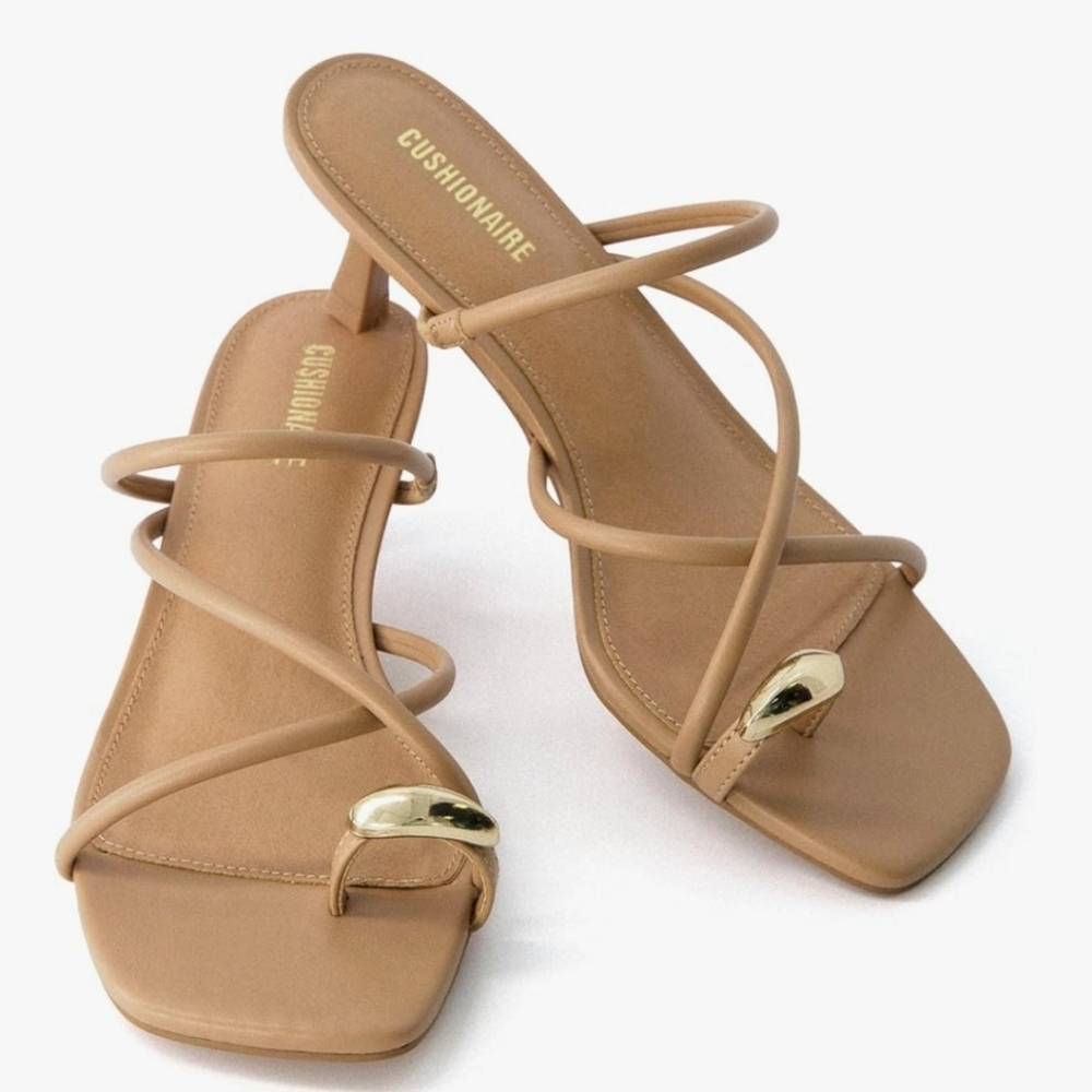 CUSHIONAIRE Maui Women’s Strappy Toe-Ring Slip On Kitten Heel 10